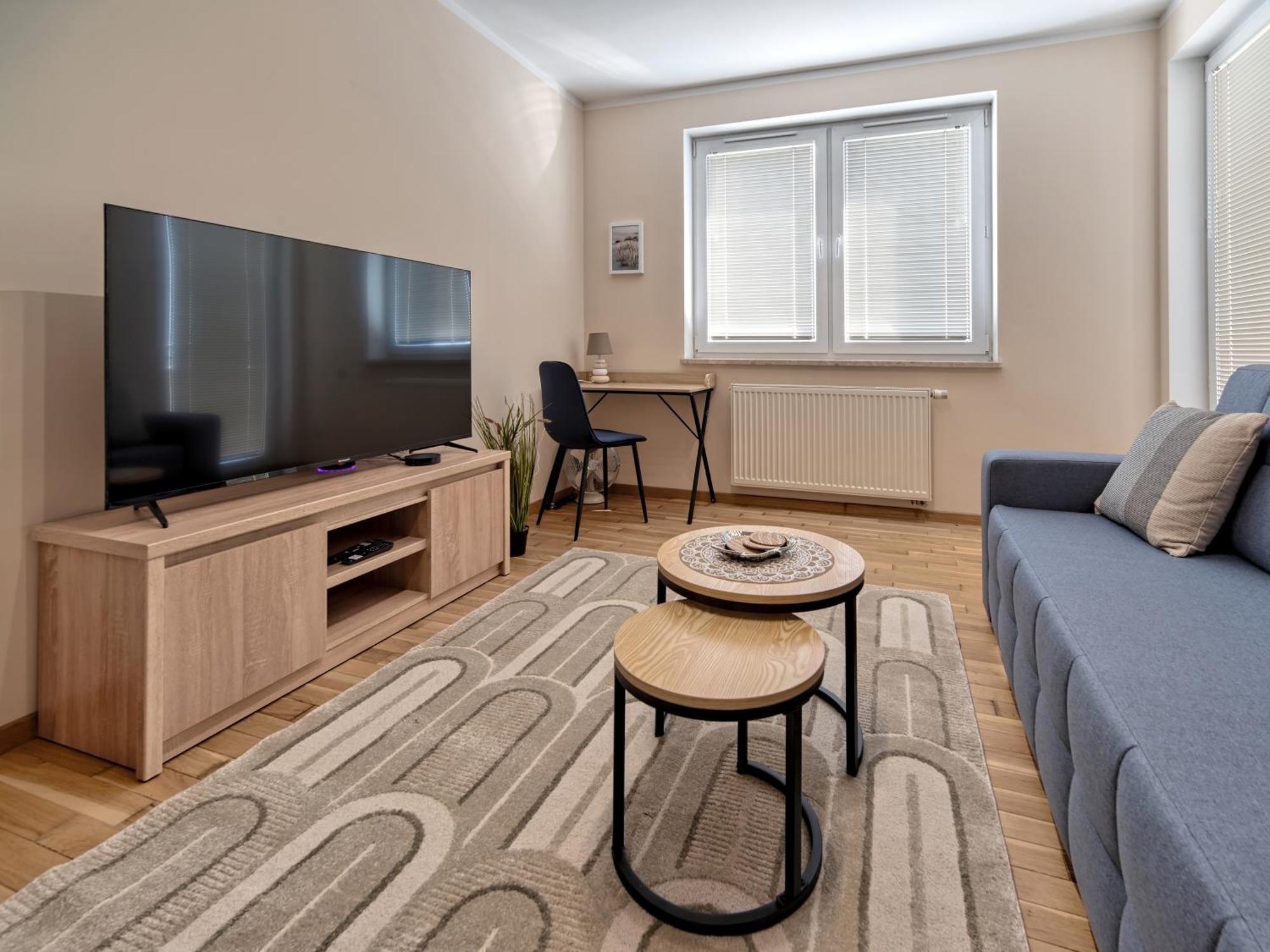 Reagan Park - Parking&balcony - By Rentujemy Apartment